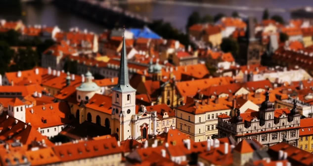 Praga elegante e colta, tra i fasti del passato (film-miniatura)