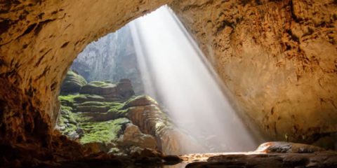 Video Droni. Viaggio al centro della terra: Col drone in una delle più grandi caverne del mondo