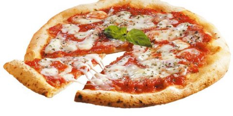 La storia pluricentenaria della pizza: un piatto che si reinterpreta sempre