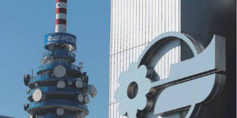 Mediaset torna all’utile. Effetto Vivendi assorbito, ma resta il nodo Premium