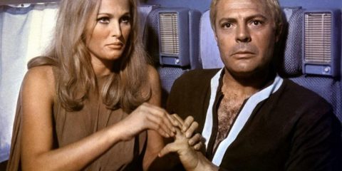 Belli da morire: Ursula Andress e Marcello Mastroianni ne “La decima vittima” di Elio Petri (1965)