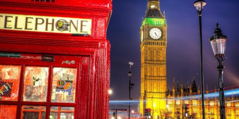 Red Box 2.0: le cabine telefoniche inglesi diventano mini-uffici