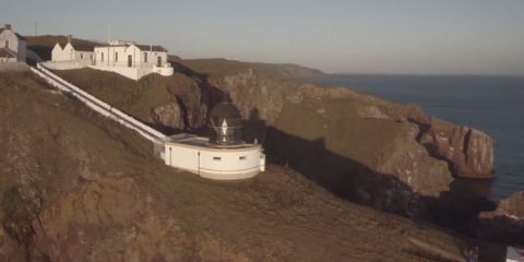 Video droni. La riserva naturale di Saint Abb (Berwickshire, Scozia) vista dal drone