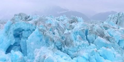 Video droni. Ghiacciai Blu: l’Alaska selvaggia vista dal drone