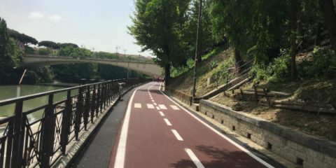 Smart mobility, Roma sperimenta piste ciclabili high-tech e ‘riciclate’