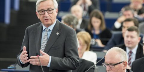 Piano Juncker: bilancio in chiaroscuro a un anno dall’adozione. Soldi solo ai paesi ricchi?