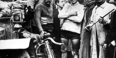 Tour de France: i festeggiamenti all’arrivo dell’ultima tappa nella prima edizione (1903)