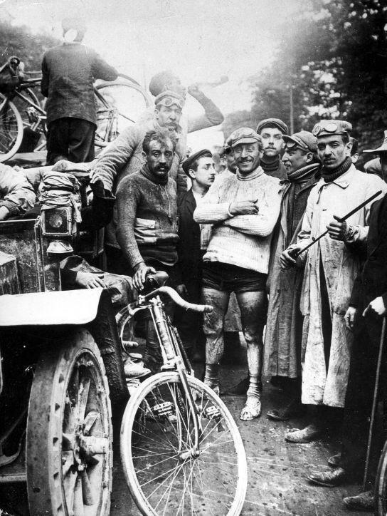 Finish of the first Tour De France, 1903