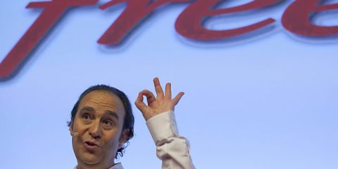 Forfait da 2 euro e vendite online: ecco la ricetta di Xavier Niel