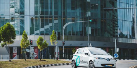 Guida autonoma, a Singapore i primi ‘taxibot’