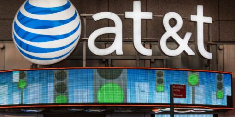 AT&T-Time Warner, dubbi e rischi del matrimonio dell’anno