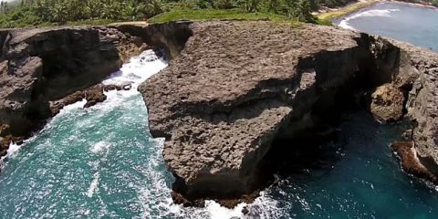 Video droni. Onde, foreste, fiumi e città: Portorico vista dal drone