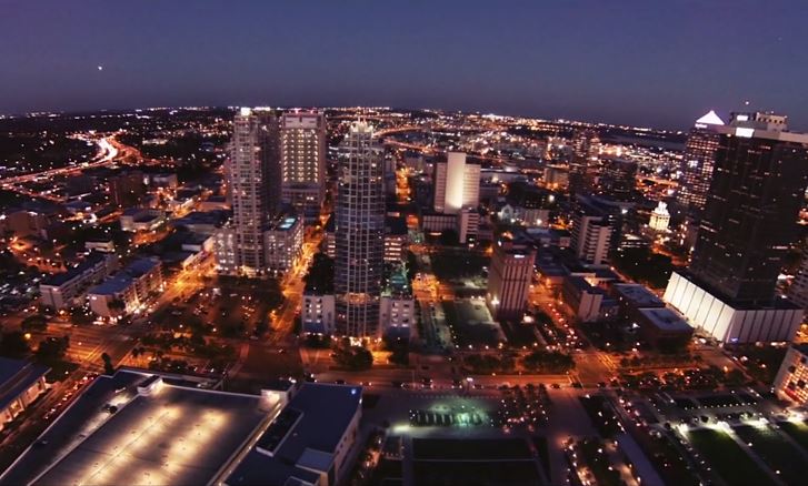 La città di Tampa (Florida) vista dal drone