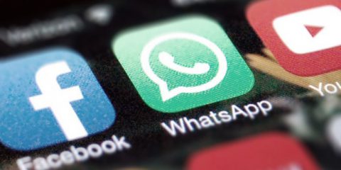 Facebook-Whatsapp: anche il Garante UK blocca lo scambio dei dati