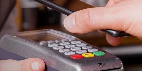 Cashless society? Cautela delle Banche Centrali Ue che rivalutano il contante