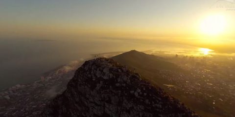 Video Droni. A sud del sud: viaggio con il drone sulla meravigliosa Città del Capo (Sudafrica)