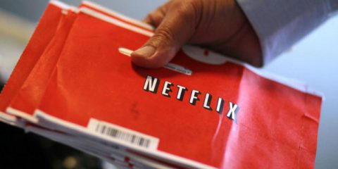 Netflix rilancia il DVD: vuole insidiare Amazon nell’eCommerce?