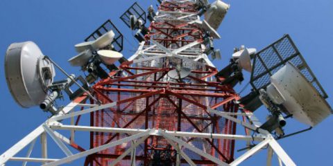 5G, spunta lo standard intermedio (basato sull’Lte) per partire nel 2019