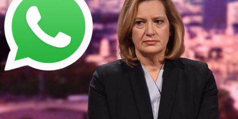 Terrorismo, Governo Uk contro crittografia end-to-end di WhatsApp