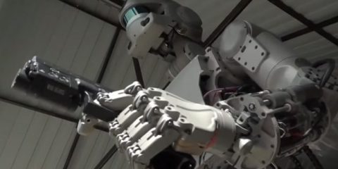 Robot, è russo il nuovo ‘Terminator’ e andrà nello spazio nel 2021 (video)