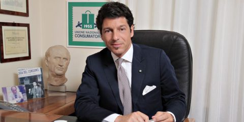 Pubblicità ingannevole, Dona (UNC) ‘Esposto al ministero della Salute contro Philip Morris’