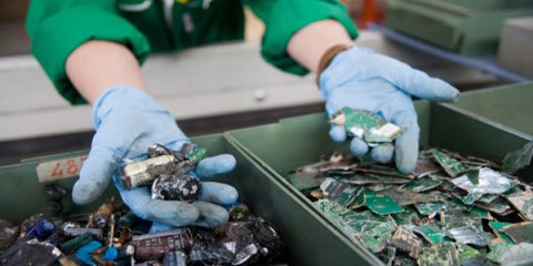 RAEE, in aumento del 25% la raccolta dei rifiuti elettronici nei primi mesi del 2017