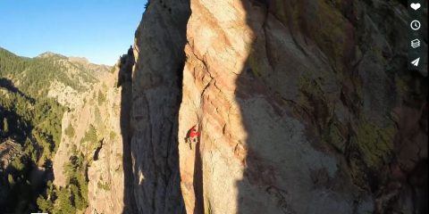 Videodroni. La scalata del Naked Edge (Eldorado Canyon-Colorado) vista dal drone