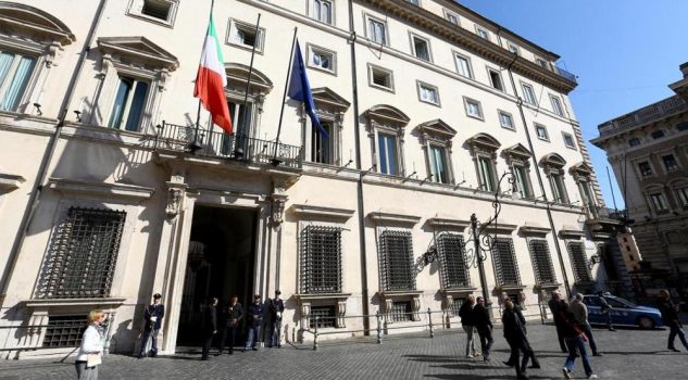 Telecom Italia impugnerà decisione Consob su controllo francese Telecom Italia impugnerà decisione Consob su controllo francese