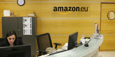 Web e fisco, l’Ue chiede ad Amazon di restituire 250 milioni al Lussemburgo