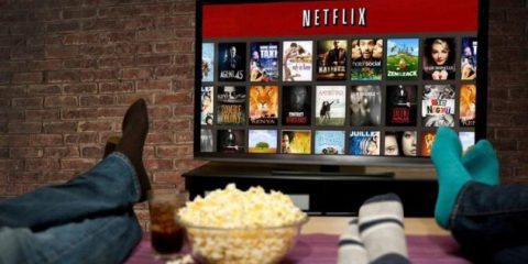 Netflix, ancora un bond miliardario per finanziare film e programmi