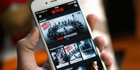 Netflix, se ‘il piccolo schermo’ diventa lo smartphone