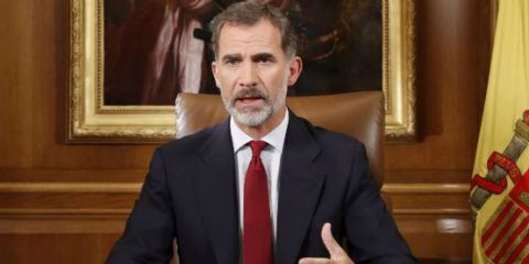 Il discorso di Re Felipe VI, Strage di Las Vegas, Brexit, La Francia approva la legge antiterrorismo