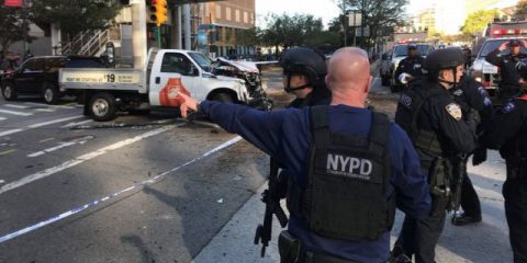 Attacco terroristico a New York, Sex-Gate in Gran Bretagna, Puigdemont, Migranti, Emergenza clima