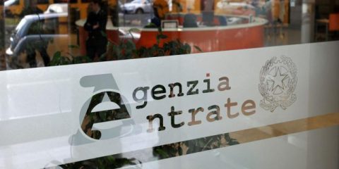 Agenzia Entrate, ‘massima attenzione a non aprire i file allegati delle false email’