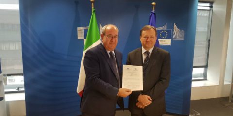 WiFi4EU, Roberto Viola (Commissione Ue) ‘Entro il 2020 connessione gratuita fino a 8000 Comuni europei’