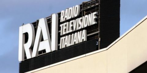 Canone Rai e servizio pubblico, botta e risposta fra Calenda e Gacomelli