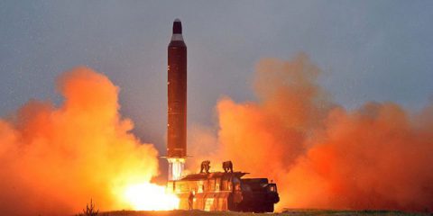 Test missilistico intercontinentale della Corea del Nord, Riforma fiscale USA nelle mani di McCain, Brexit