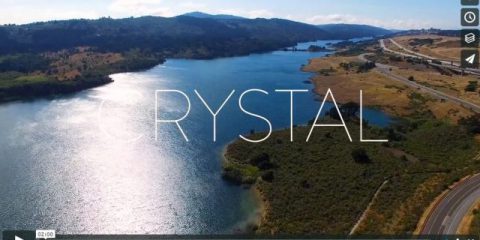 Videodroni. Il Crystal Springs Reservoir (California) visto dal drone