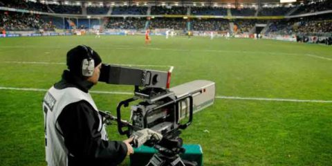 Diritti tv. Ufficiale l’accordo con Perform, tutta la Serie A su Sky (come vedere le 3 gare di Dazn)