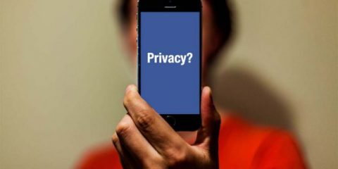 Gdpr, 73% utenti Ue etichettati da Facebook per partito, religione e sesso. Dal 25 maggio serve il consenso