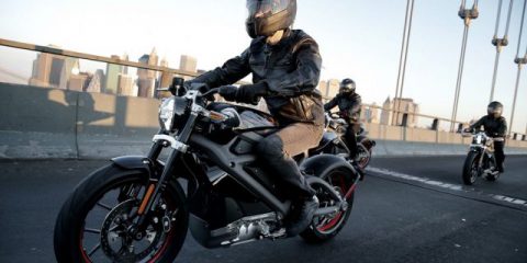 eMobility, l’Harley Davidson diventa elettrica e va in sella al futuro (video)