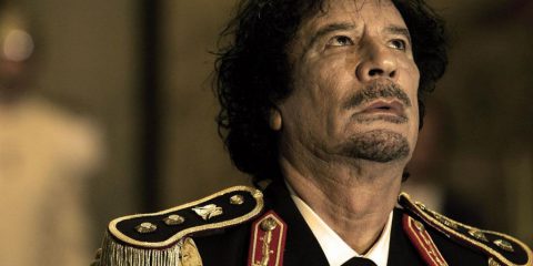 Sky Italia, a breve la serie tv su Gheddafi scritta da Roberto Saviano