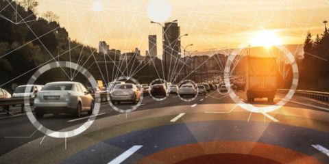 Smart roads, in Europa saranno potenziate da cloud e IA. Accenture lancia il “Connected Car Lab”