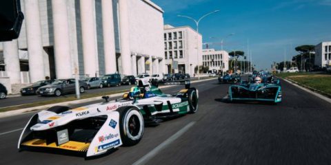 La Formula E domani debutta a Roma. In onda in HD su Italia 1 e Tivùsat (la gara alle ore 16)