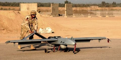 Gli Usa preparano una base di droni nel Sahara, Affari Esteri del G7, Macron incontra Trump in America