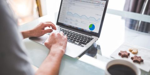 Vorticidigitali. Google Analytics, ha senso avere la versione a pagamento?