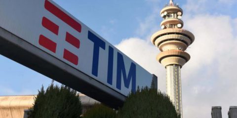 Tim, Elliott batte Vivendi e conquista la maggioranza in Cda