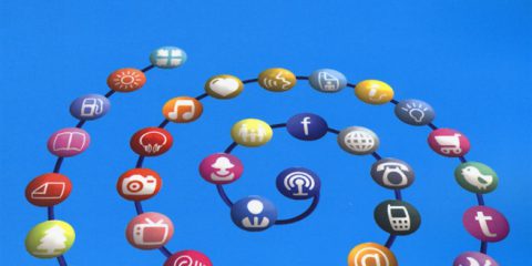 Galassia media: massa, sociali, verticali, di nicchia