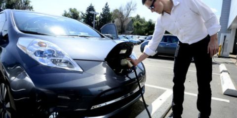 Auto elettriche, le vogliono 50 milioni di americani e la California investe 800 milioni di dollari in infrastrutture