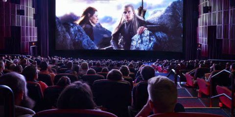 Le sale contro il Festival di Venezia, no degli esercenti alle uscite simultanee di film al cinema e su altre piattaforme